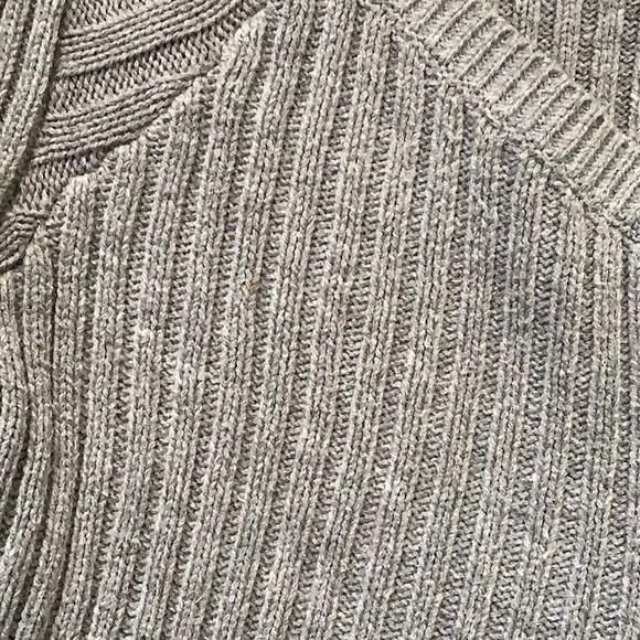 DKNY Jeans Sweater - Picture 4 of 7